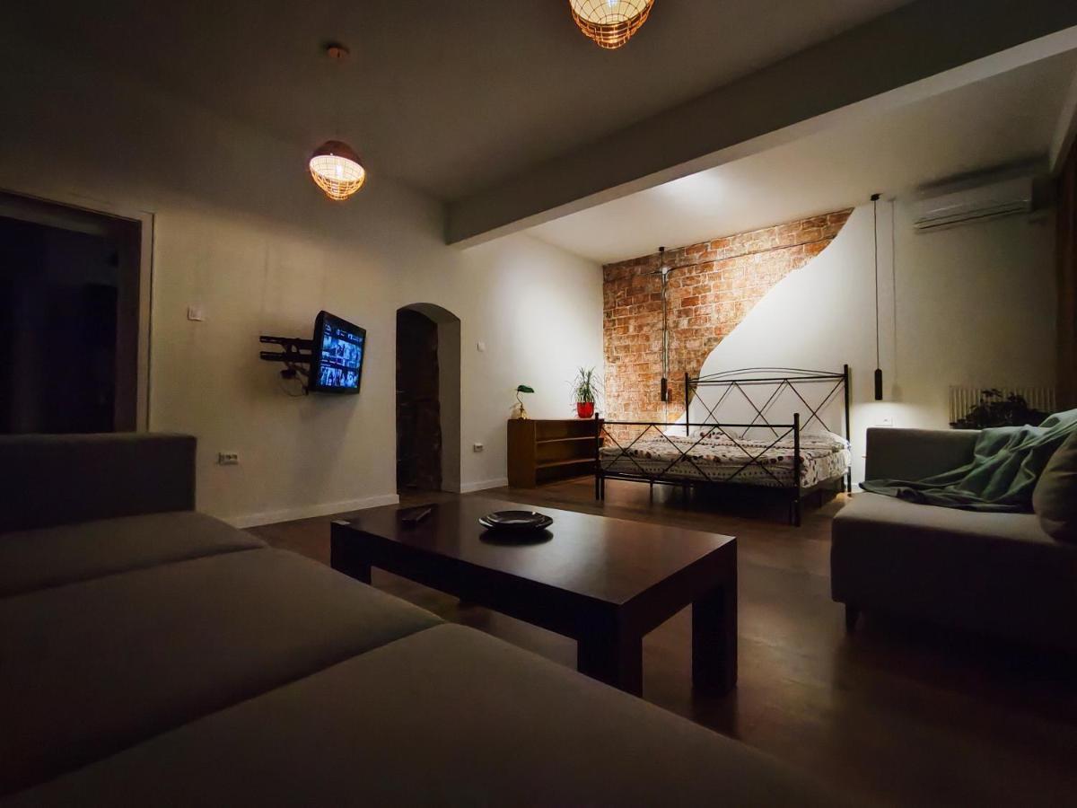 프리슈티나 Urban Cozy Retreat 아파트 외부 사진