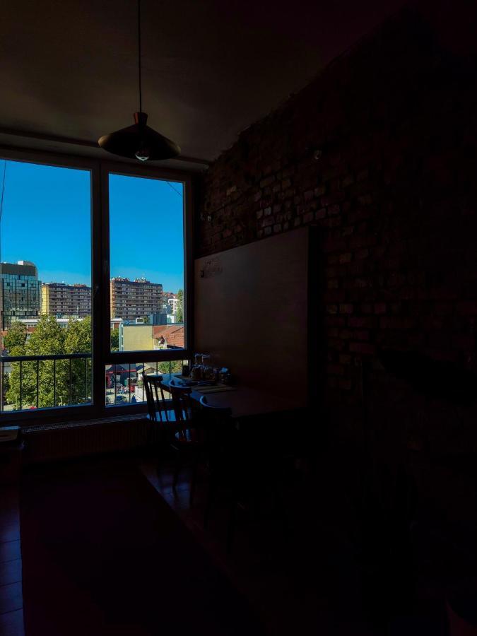 프리슈티나 Urban Cozy Retreat 아파트 외부 사진
